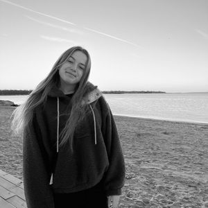 Meet your Posher, Yentl